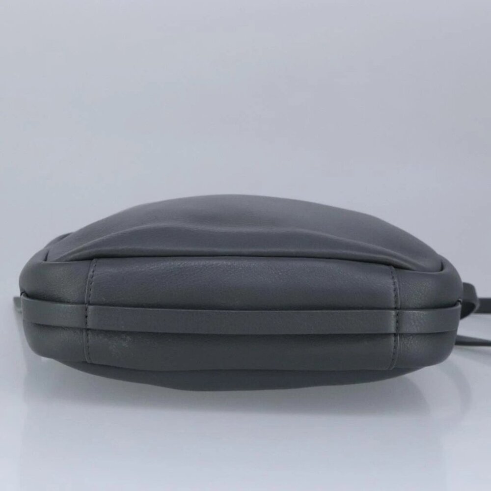 BALENCIAGA Everyday camera S Shoulder Bag Leather Gray - Picture 5 of 16